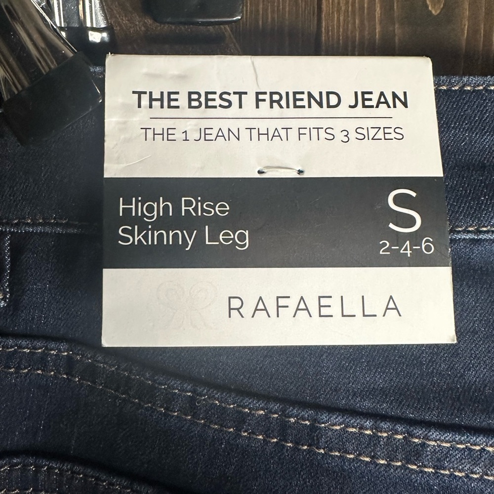 (17)NWT RAFAELLA dark wash, high rise skinny fits sizes 2-4-6. - Picture 4 of 6
